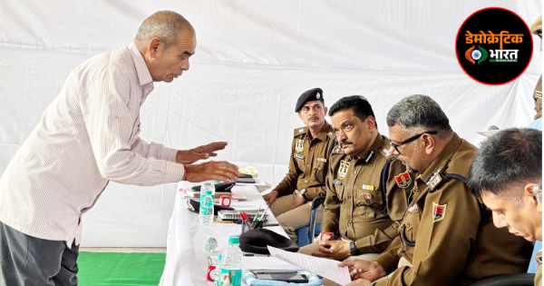 सीएम के क्षेत्र में गरजे पुलिस कमिश्नर, 107 फरियादियों की सुनी पुकार, कई मामलों का मौके पर निपटारा